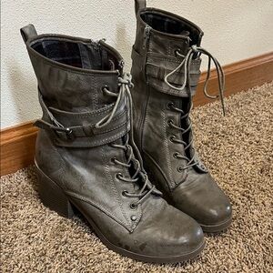 Stylish Gray Lace-Up Ankle Boots